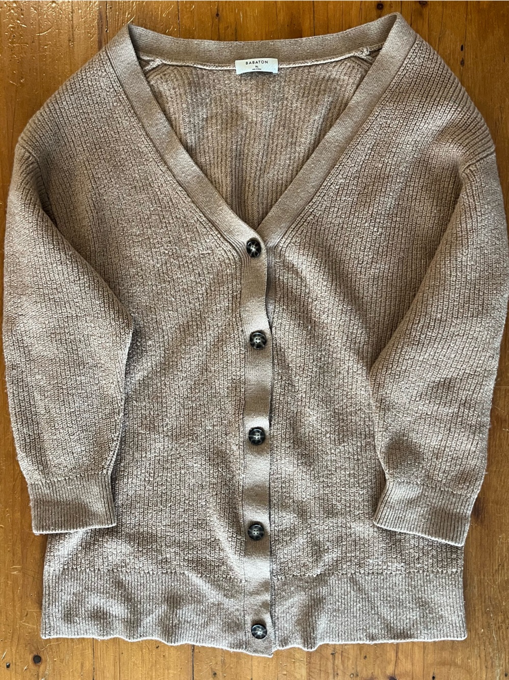 Aritzia Babaton 100% Merino Wool Camel Chunky Knit Button Up Cardigan Minimalist
